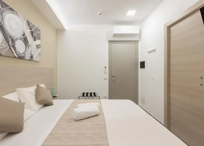 Deledda Affittacamere 3*